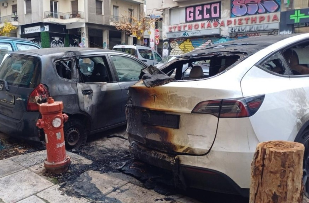 Δεύτερο κρούσμα εμπρησμού σε μοντέλο του Elon Musk στην Ελλάδα. Θα γίνει μάστιγα; Model Y