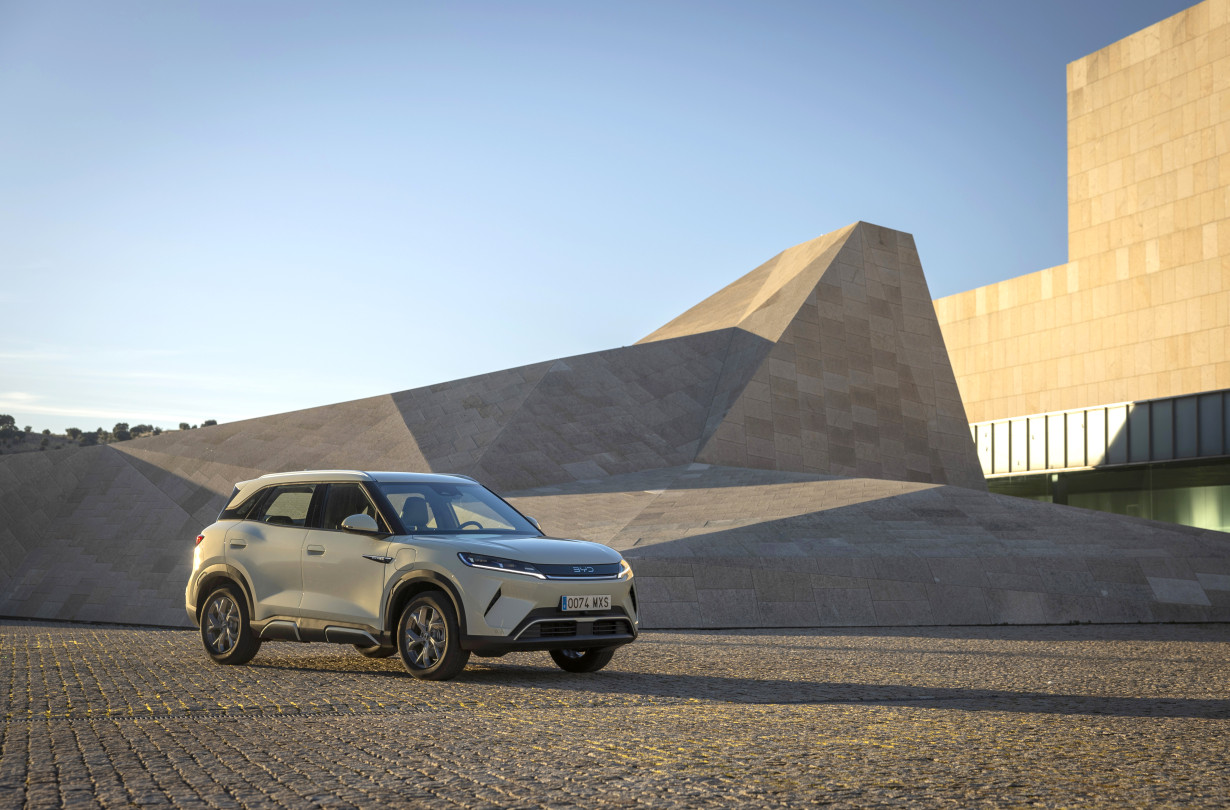 PHEV και τετρακίνητο BYD Atto 2; Οι άνθρωποι της BYD άφησαν τα πάντα ανοιχτά, όμως το λανσαρισμά τους δεν αναμένεται πριν το 2026 BYD Atto 2