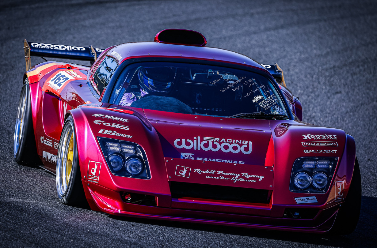 Ο Colin Chapman έδινε περισσότερη σημασία στο χαμηλό βάρος παρά στην απόλυτη ισχύ. Αλλά γιατί να μην τα συνδυάσουμε και τα δύο; Lotus Elise