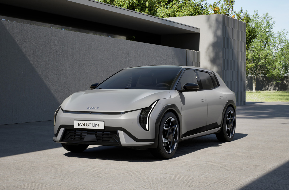 Το νέο Kia EV4 το αναμένουμε στις ελληνικές αντιπροσωπείες το δεύτερο 6μηνο του 2025. Kia EV4