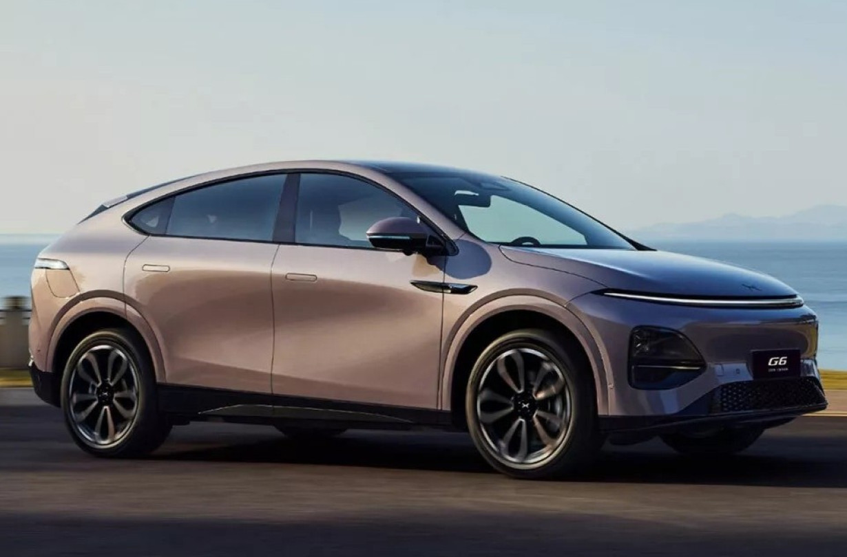 Με διαστάσεις που αντιστοιχούν στο Model Y, το G6 προσφέρει εμφάνιση, αλλά και ουσία. Xpeng G6