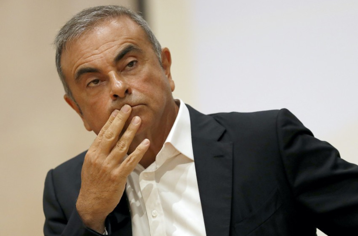 Ο Carlos Ghosn θεωρεί ότι υπάρχει μόνο ένα άτομο στον πλανήτη ικανό να φέρει εις πέρας την αποστολή: Ο Elon Musk! Carlos Ghosn
