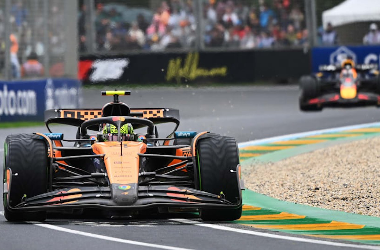 To GP Αυστραλίας ήταν επεισοδιακό, με τον Norris να μην λυγίζει στην πίεση του Verstappen πανηγυρίζοντας την πρώτη νίκη της σεζόν GP Αυστραλίας- Lando Norris