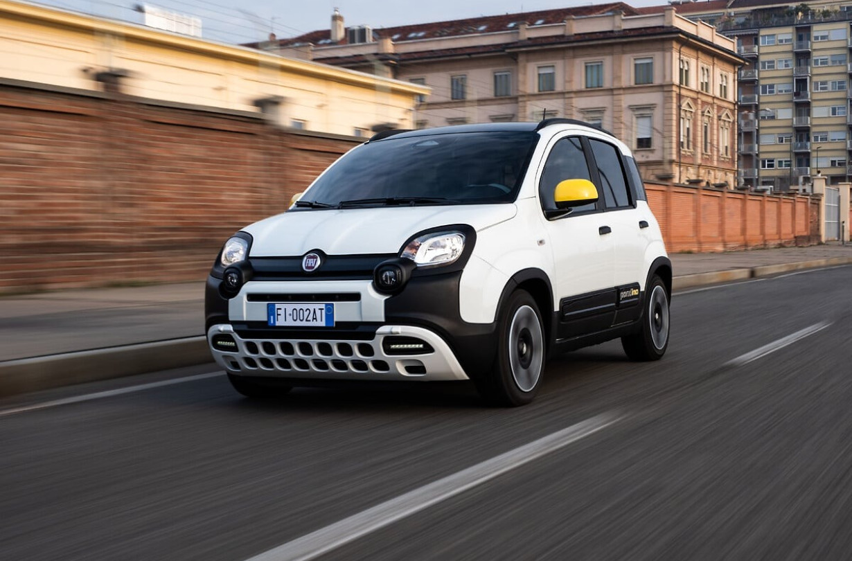 Το FIAT Panda, ένα από τα αγαπημένα αυτοκίνητα πόλης της ελληνικής αγοράς είναι διαθέσιμο από €15.800 στην έκδοση Urban FIAT Panda