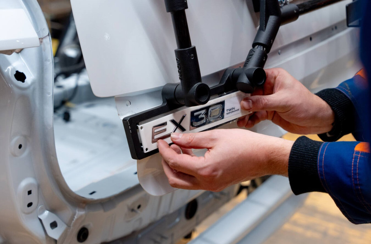 Η μεταφορά της παραγωγής του Volvo EX30 στη Γάνδη γλίτωσε την εταιρεία από τους δασμούς στα αυτοκίνητα που κατασκευάζονται στην Κίνα. Volvo EX30