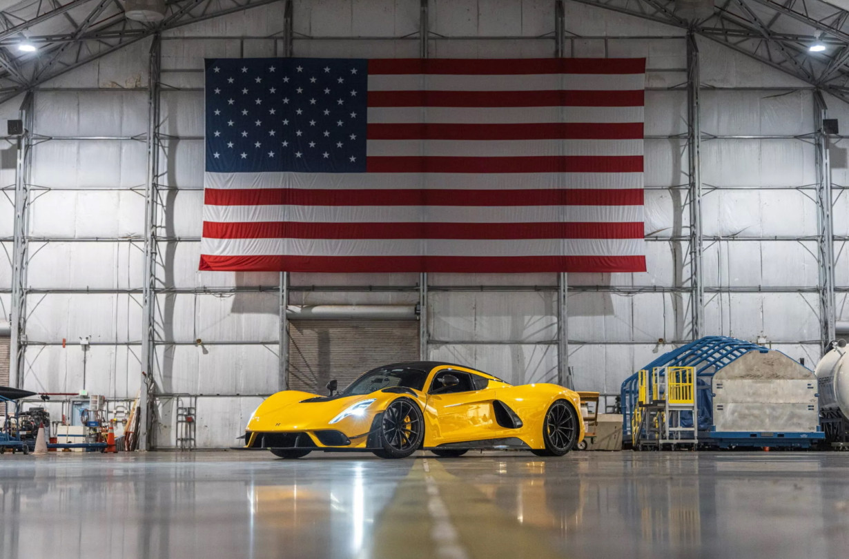 Το Hennessey Venom F5 Evolution είναι ένα μηχάνημα 2.031 ίππων που κάνει το 0- 321 σε 10,3 δευτερόλεπτα. Hennessey Venom F5 Evolution