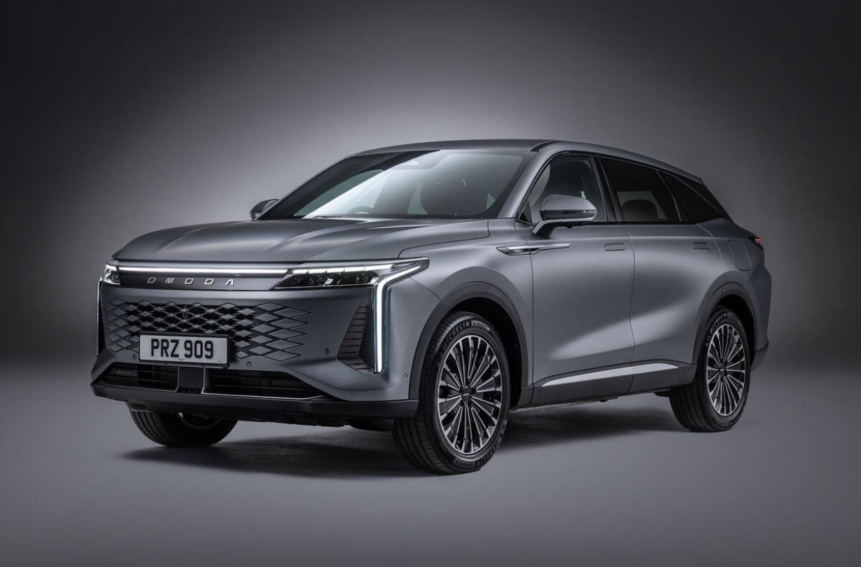 Στο Omoda 9 η μπαταρία 34,4 kWh τεχνολογίας M3P, προσφέρει ηλεκτρική αυτονομία έως 150 χιλιόμετρα. Omoda 9