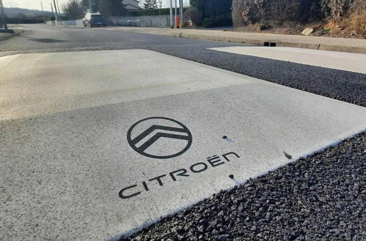 Με ένα σμπάρο, δύο τρυγόνια για τη Citroën! Citroën