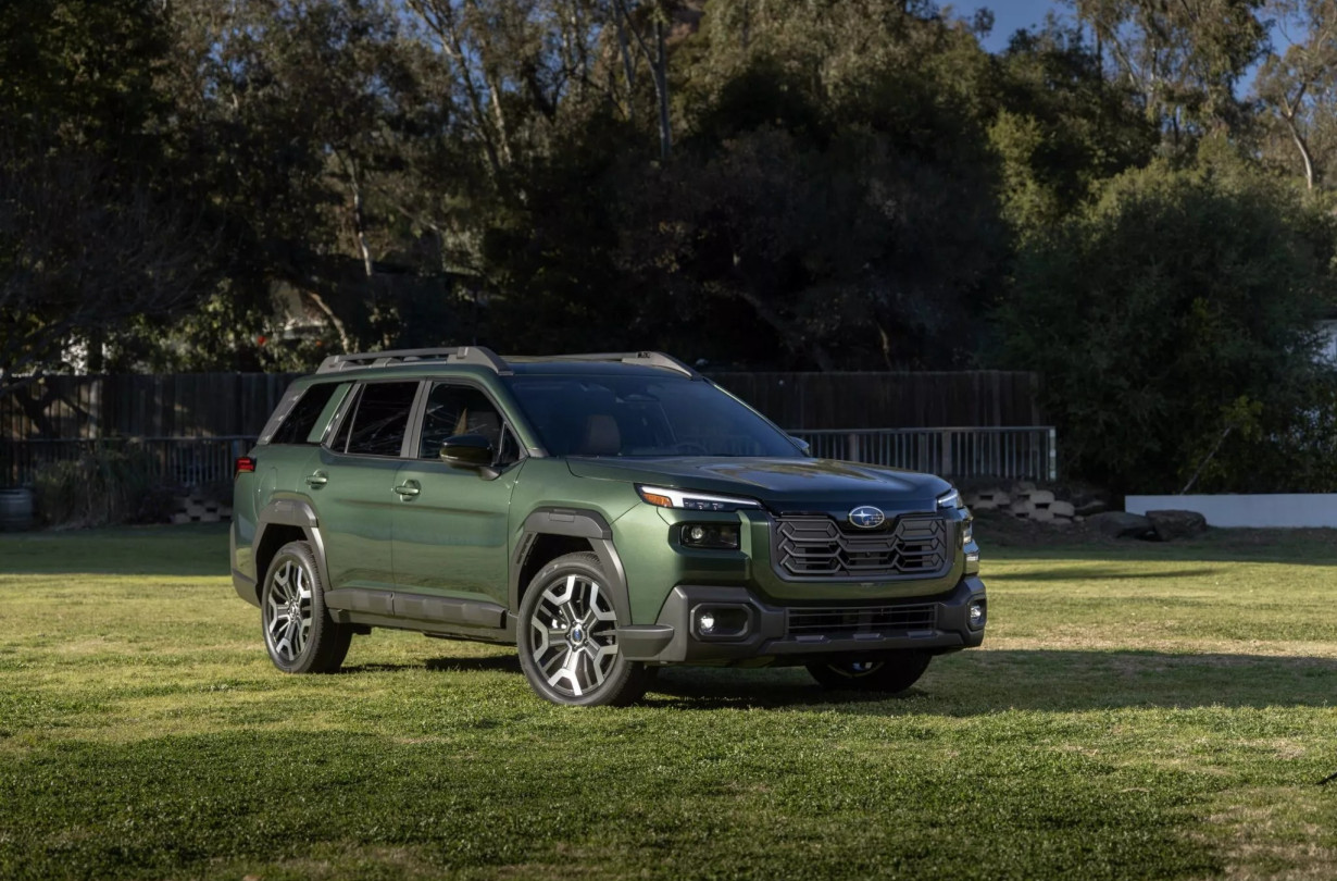 Το νέο Subaru Outback εγκαινιάζει μια νέα εποχή για το μοντέλο που υιοθετεί ξεκάθαρα τζιπάδικη σιλουέτα. Subaru Outback