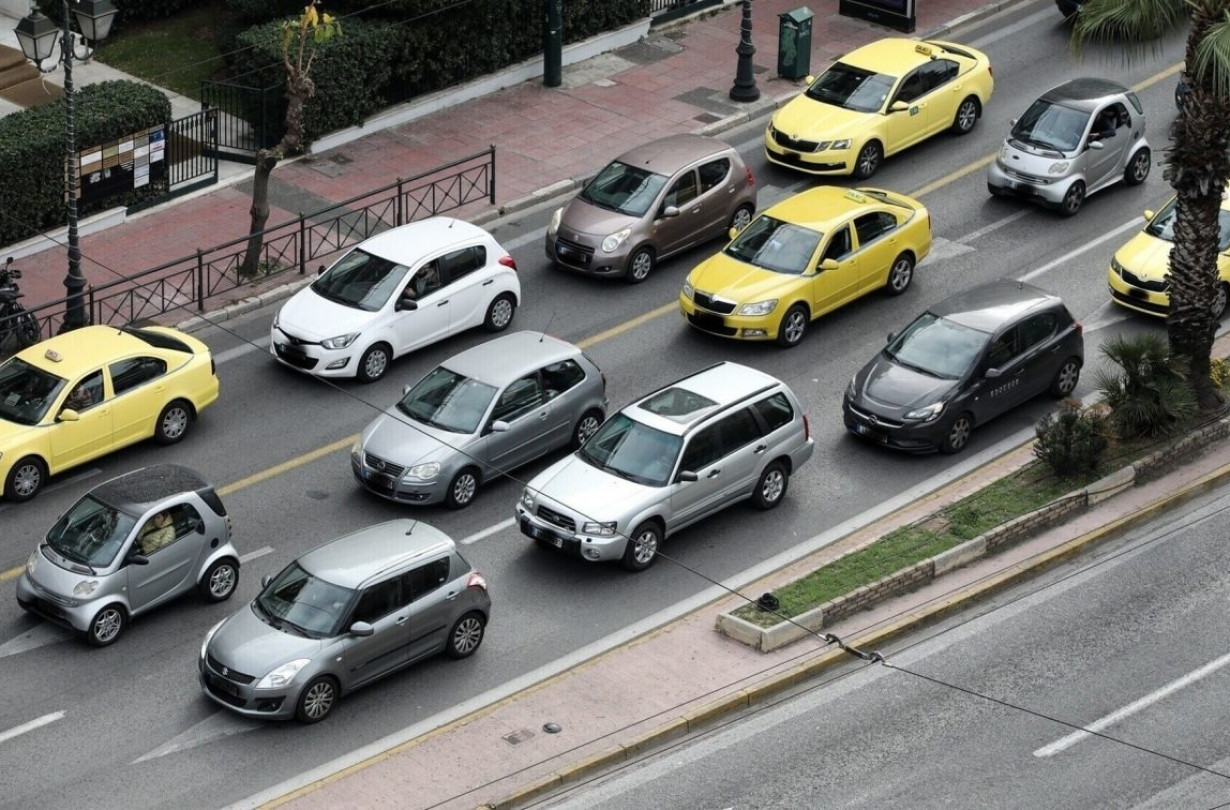 Τα τέλη κυκλοφορία με τον μήνα τίθενται από σήμερα σε ισχύ και ο ιδιοκτήτης στην ουσία θα πρέπει ήδη να έχει προαποφασίσει ποιους μήνες θα χρησιμοποιήσει το αυτοκίνητό του Τέλη κυκλοφορίας