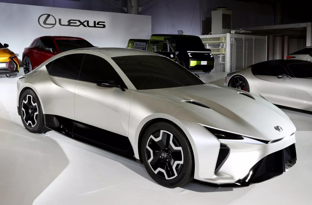 Η Toyota στοχεύει σε ετήσια παραγωγή ενός εκατομμυρίου EV, επταπλάσια αύξηση σε σχέση με την παραγωγή του 2024 Toyota and Lexus BEV Concepts