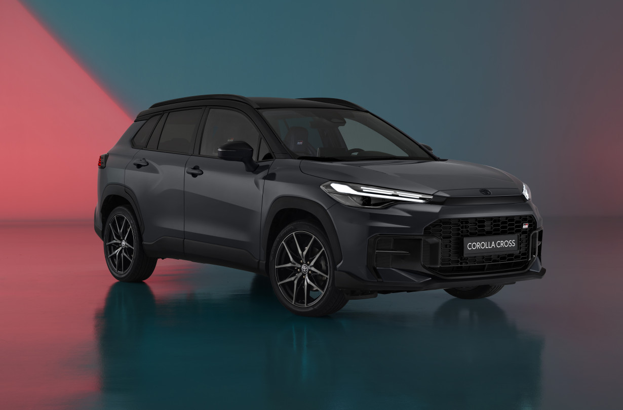 Η αγορά της Ιαπωνίας θα λάβει για το Toyota Corolla Cross GR Sport αναβαθμίσεις GR Parts και Modellista Toyota Corolla Cross GR Sport
