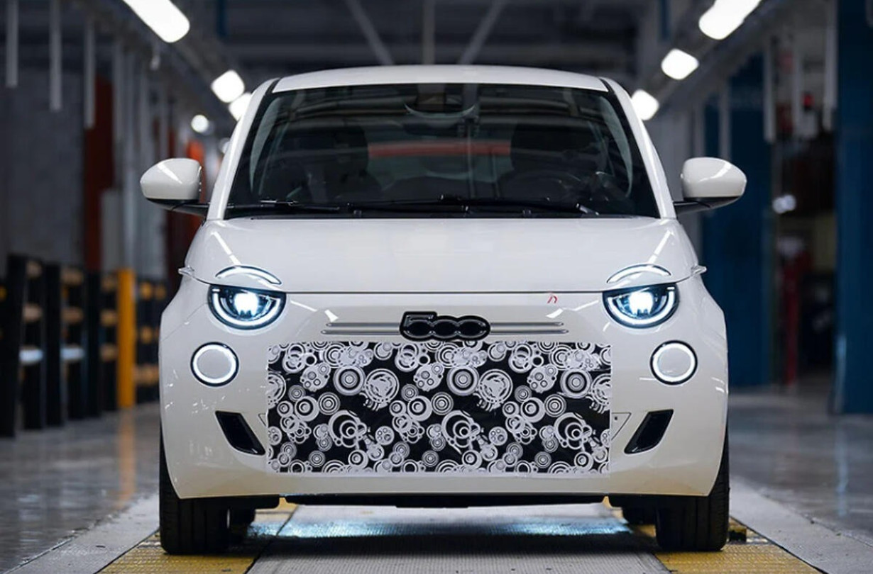 Η παραγωγή του FIAT 500 Hybrid θα ξεκινήσει το τελευταίο τρίμηνο του 2025, νωρίτερα απ’ ό,τι είχε αρχικά προγραμματιστεί FIAT 500 Hybrid