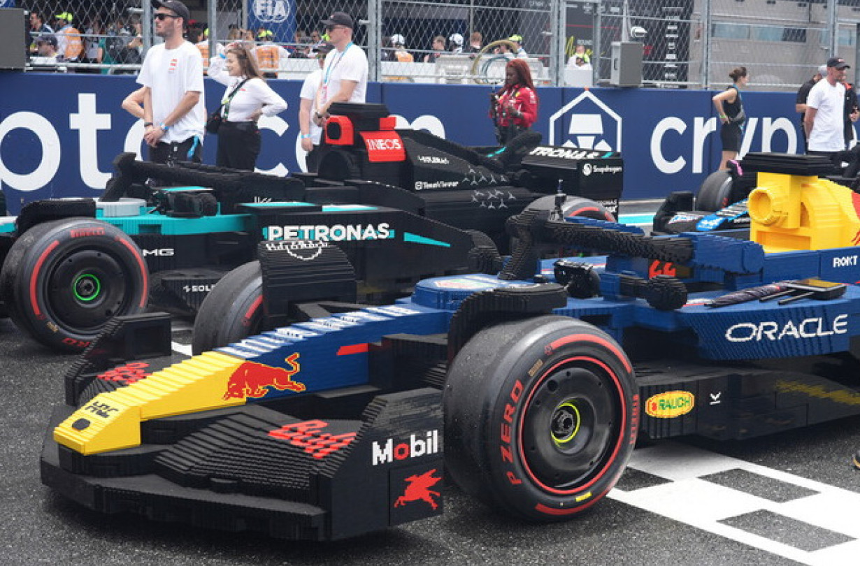 Tουλάχιστον στα LEGO, η Ferrari είναι πρωταθλήτρια! LEGO