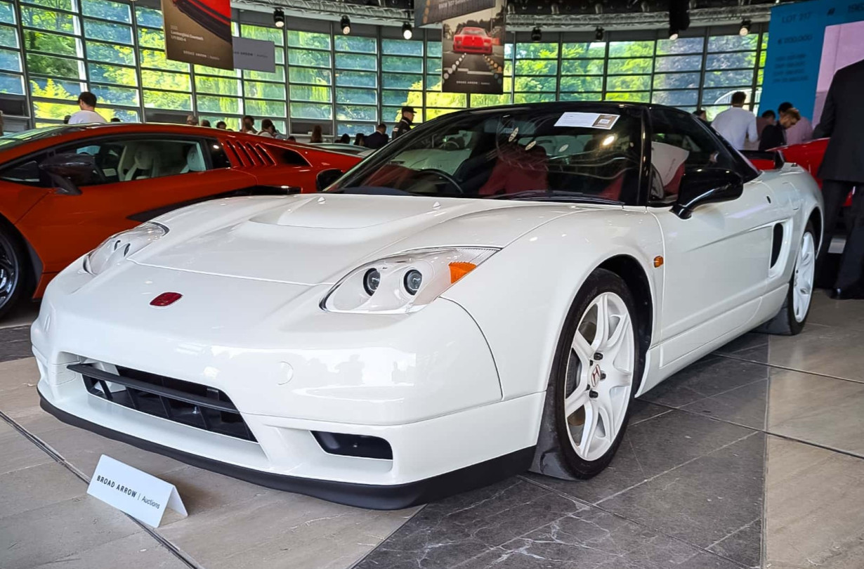 Όλοι ποθούμε το κεντρομήχανο που εξέλιξε ο Ayrton Senna. Αλλά το 'μύριο παραπάει. Honda NSX-R