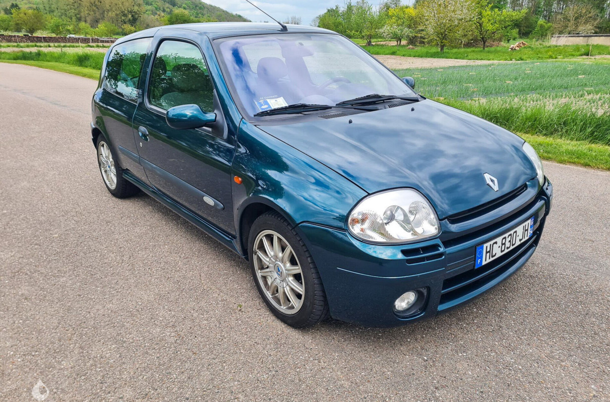 Η δημοπρασία του Renault Clio RS θα διεξάγεται ηλεκτρονικά μέχρι τις 12 Μαΐου 2025. Όσοι πιστοί, προσέλθετε! Renault Clio RS Limited 2001