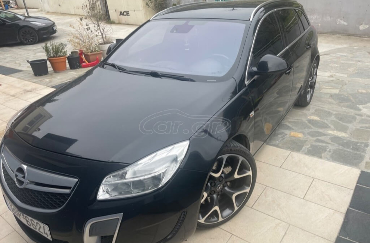 Όλοι θα προτιμούσαν το RS4, αλλά μήπως το Opel Insignia είναι ένας αξιοπρόσεκτος συμβιβασμός; Opel Insignia