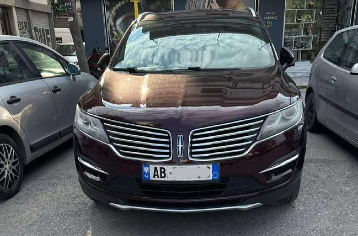 Αν την πετύχεις στη Θεσσαλονίκη, τώρα θα ξέρεις τι είναι αυτό που βλέπεις μπροστά σου. Lincoln MKC