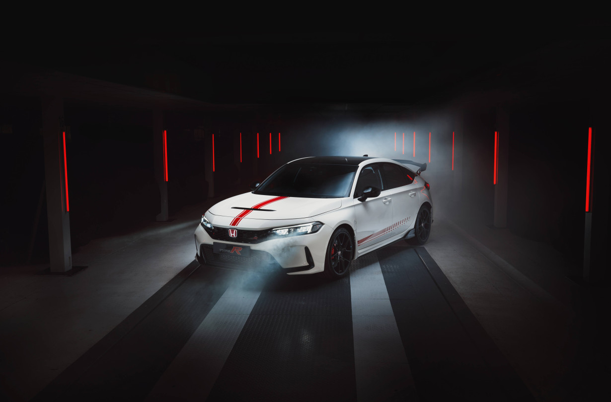 To Honda Civic Type R «Ultimate Edition» θα παραχθεί μόνο σε 40 μονάδες, όλες για την Ευρώπη. Honda Civic Type R