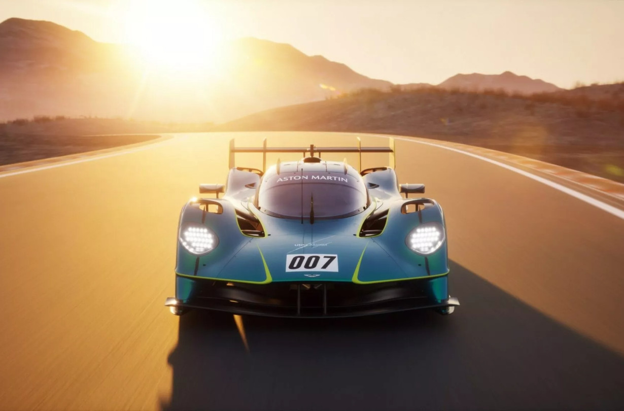Aston Martin Valkyrie LM