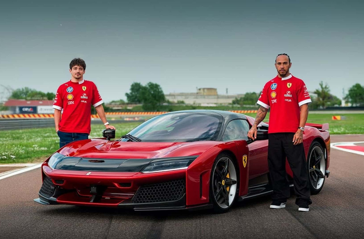 Σύμφωνα με τον Hamilton, η Ferrari F80 είναι ταχύτερη και από τη Mercedes-AMG One. Ferrari F80