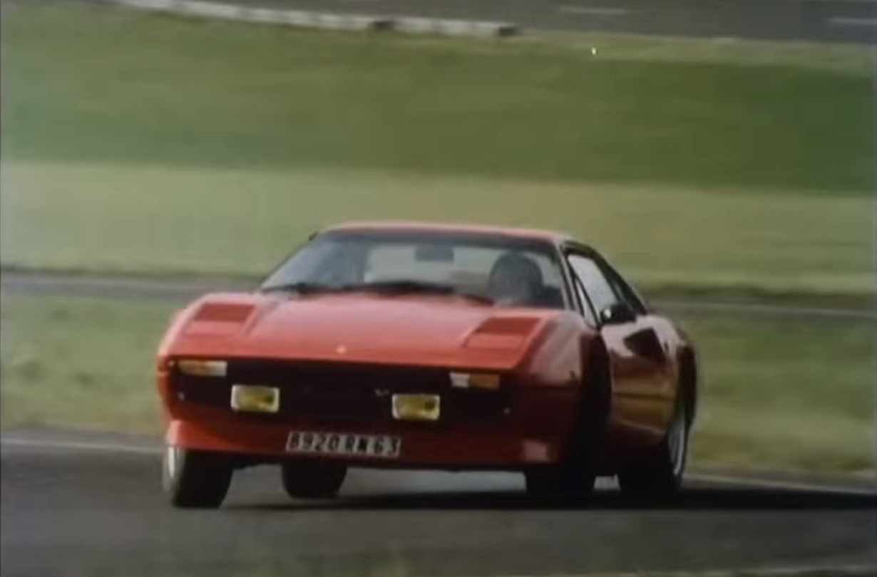 Ένα σπάνιο διαμάντι από τη Michelin κι από μια εποχή που η τεχνολογία πήγαινε χέρι χέρι με το πάθος. Michelin