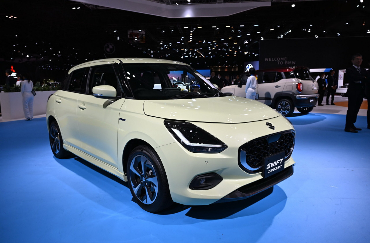 Η παύση του Suzuki Swift, ενός από τα πιο σημαντικά μοντέλα στην παγκόσμια αγορά για τη Suzuki, φέρνει στο προσκήνιο την εύθραυστη εξάρτηση της αυτοκινητοβιομηχανίας από τις κινεζικές πρώτες ύλες. Suzuki Swift