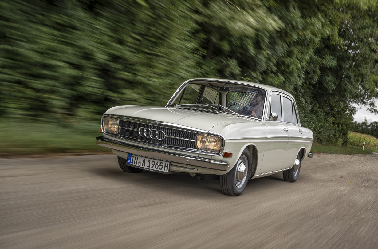 Από το Audi 72 γεννήθηκε η πρώτη σύγχρονη οικογένεια μοντέλων της φίρμας με τα Audi 60, 75, 80 και Super 90 Audi 72