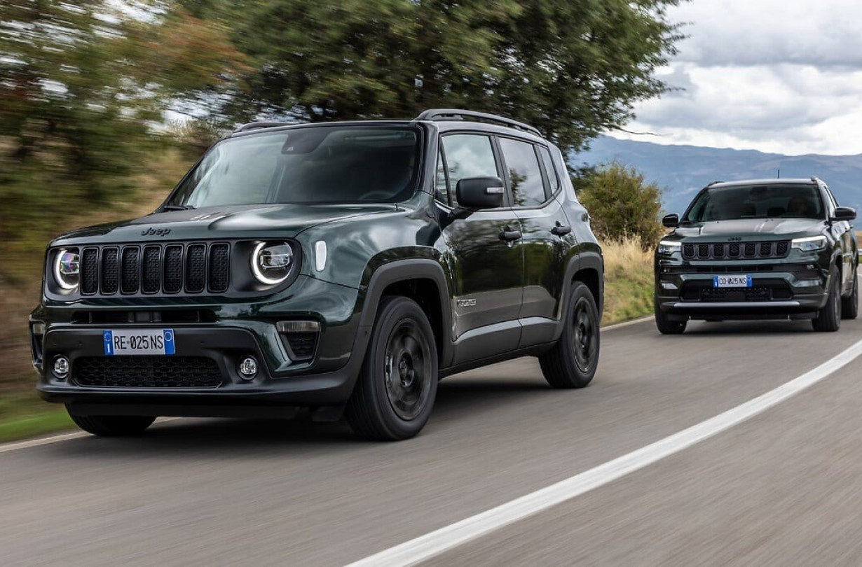 Τα Jeep Compass και Renegade 4xe είναι ετοιμοπαράδοτα και διατίθενται σε προνομιακή τιμή, με πλούσιο εξοπλισμό και 4ετή εγγύηση Jeep Compass & Renegade