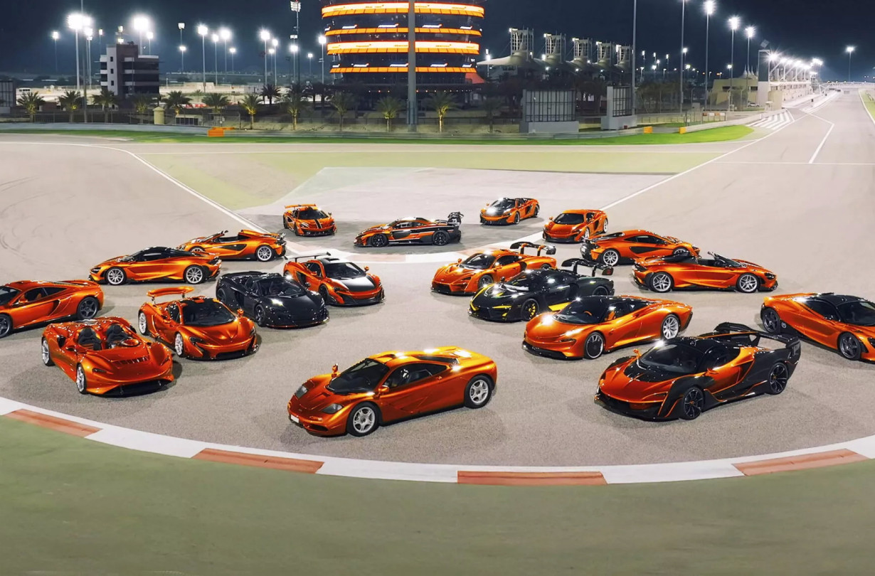 Το διαμάντι της συλλογής είναι η τελευταία McLaren F1 που κατασκευάστηκε ποτέ McLaren F1