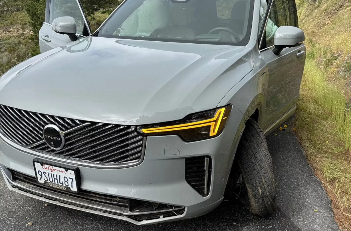 Η έρευνα έδειξε ότι το πρόβλημα συνδέεται με την έκδοση λογισμικού 3.5.14, η οποία επηρεάζει περίπου 12.000 ηλεκτρικά και plug-in hybrid Volvo παγκοσμίως. Volvo