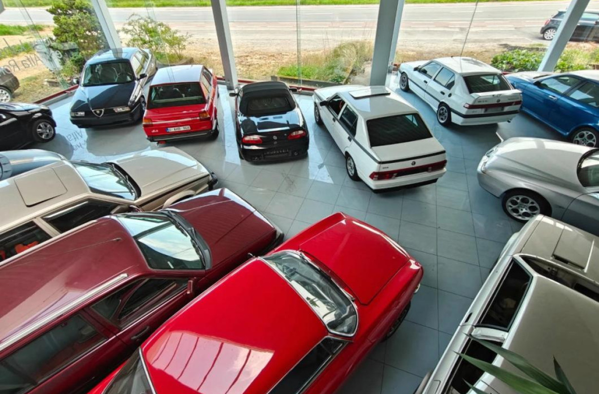 Όλες αυτές οι Alfa Romeo μαζί συνθέτουν ένα σιωπηλό μνημείο πάθους για την ιταλική αυτοκίνηση... Alfa Romeo