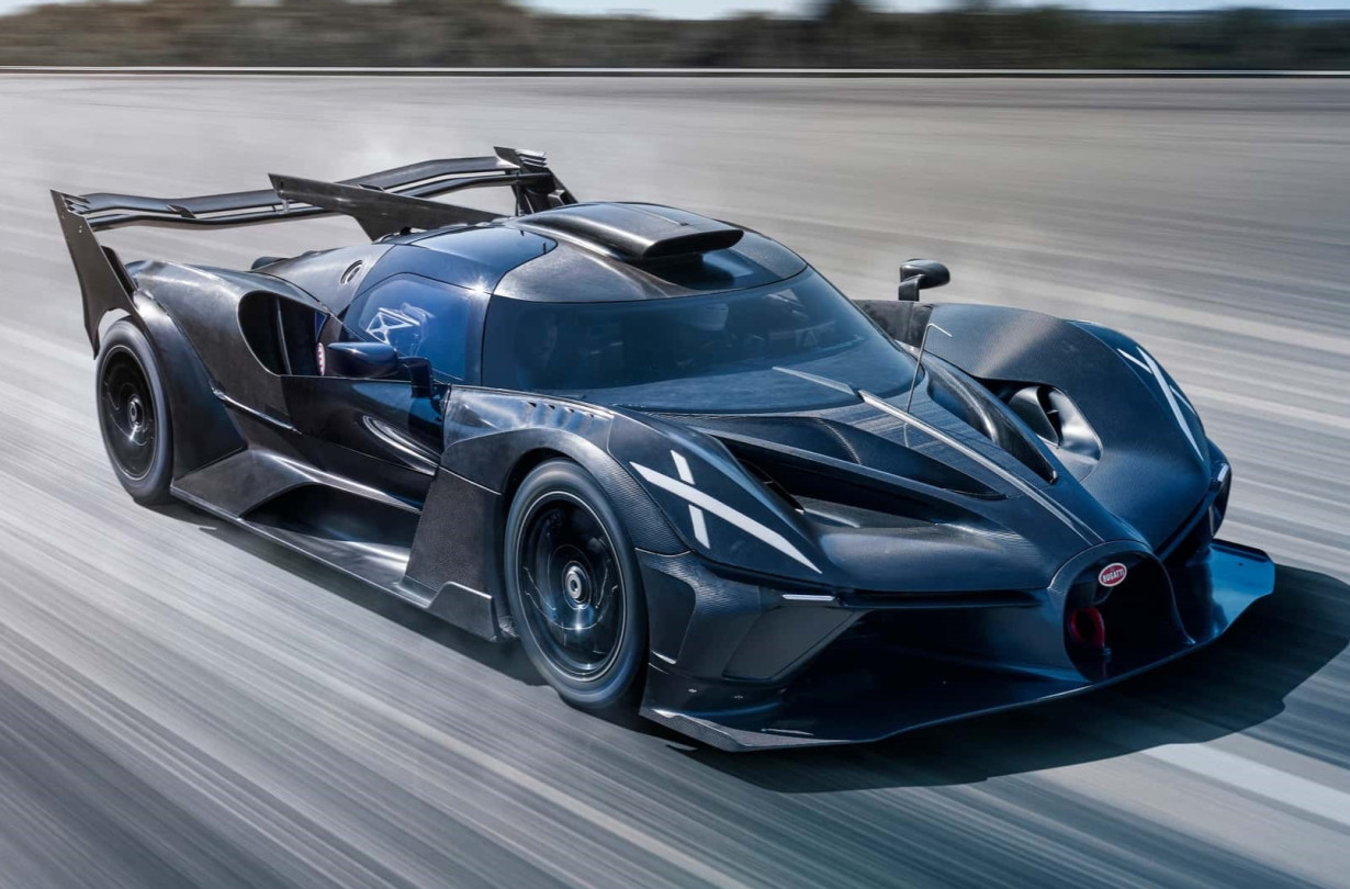 Και τώρα, το κάρμπον αμάξωμα της Bugatti Bolide θα μποτιλιαρίζεται στο Ποτάμι, πίσω από Starlet 35ετίας; Bugatti Bolide
