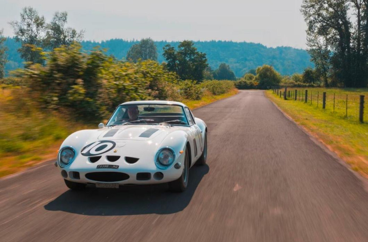 Η Ferrari 250GTO Bianco Speciale θα συνοδεύεται και από δεύτερο 3λιτρο μοτέρ V12 Colombo με ισχύ 300 ίππων. Photo © Mecum Auctions Ferrari 250GTO Bianco Speciale