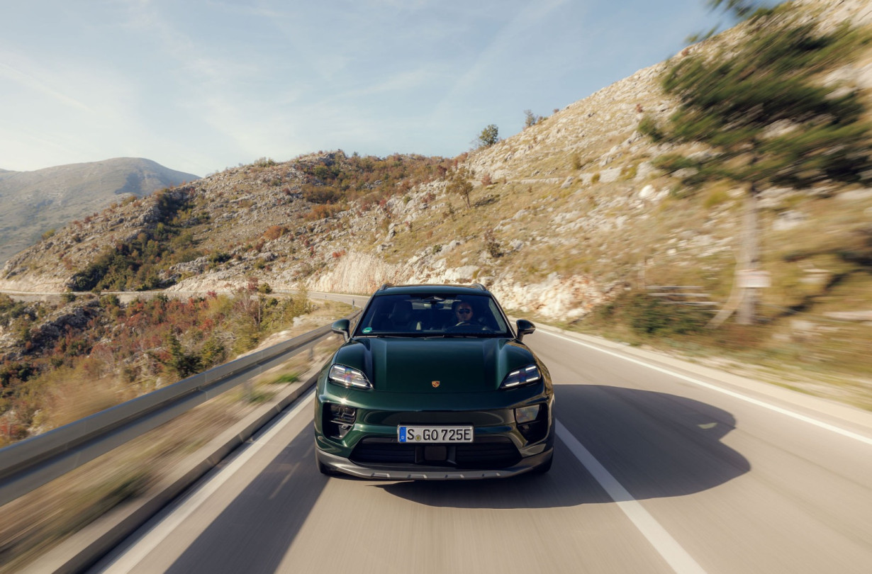 Το ολοκαίνουργιο, θερμικό SUV της Porsche θα παρουσιαστεί επίσημα το 2028 Porsche Macan