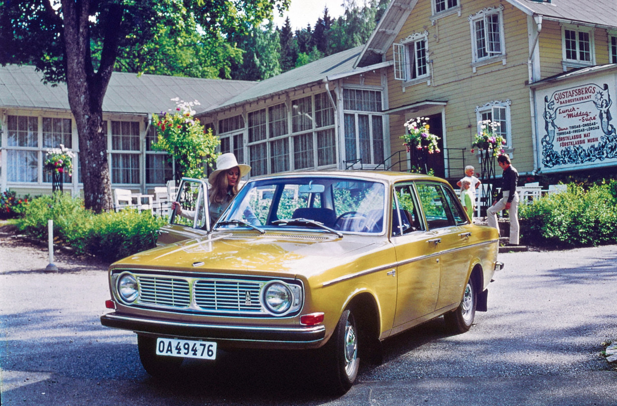 Η Volvo 140 Series πρόκειται για πολιτισμικό τοτέμ. Και οδηγήθηκε από τελείως διαφορετικούς ανθρώπους. Από τον Σουηδό δημόσιο υπάλληλο μέχρι τον Ιταλό αριστερό που ήθελε κάτι εκτός κατεστημένου. Volvo 140 Series