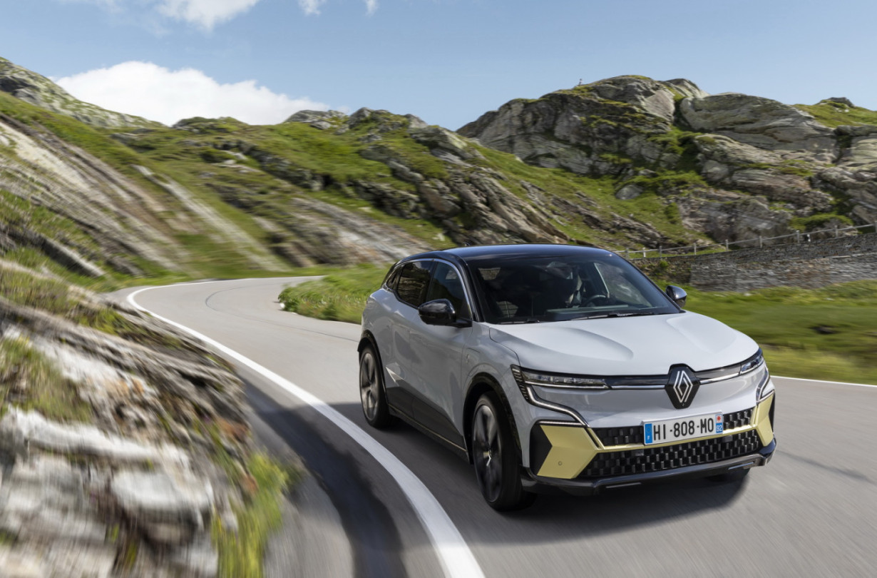 To ανανεωμένο Renault Mégane E-Tech Electric αναμένεται στις αρχές του 2026. Renault Mégane E-Tech Electric