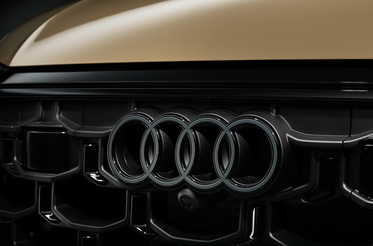 Το Audi E3 CUV αναμένεται να τοποθετηθεί ανάμεσα σε κατηγορίες με crossover χαρακτήρα, μπαίνοντας έτσι απέναντι στο Volvo EX30. Audi E3 CUV
