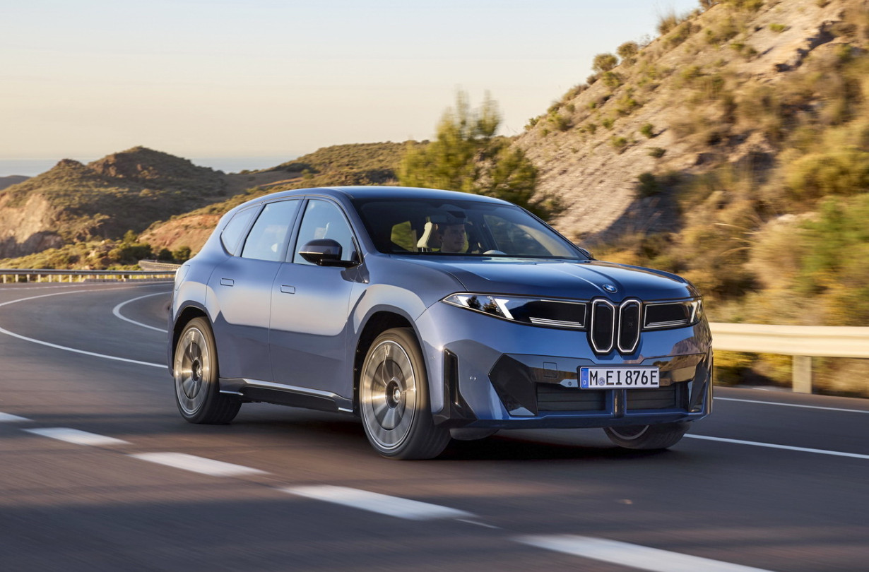 H εμπορική διάθεση της νέας BMW iX3 αναμένεται να ξεκινήσει στη χώρα μας τον Μάρτιο του 2026. BMW iX3