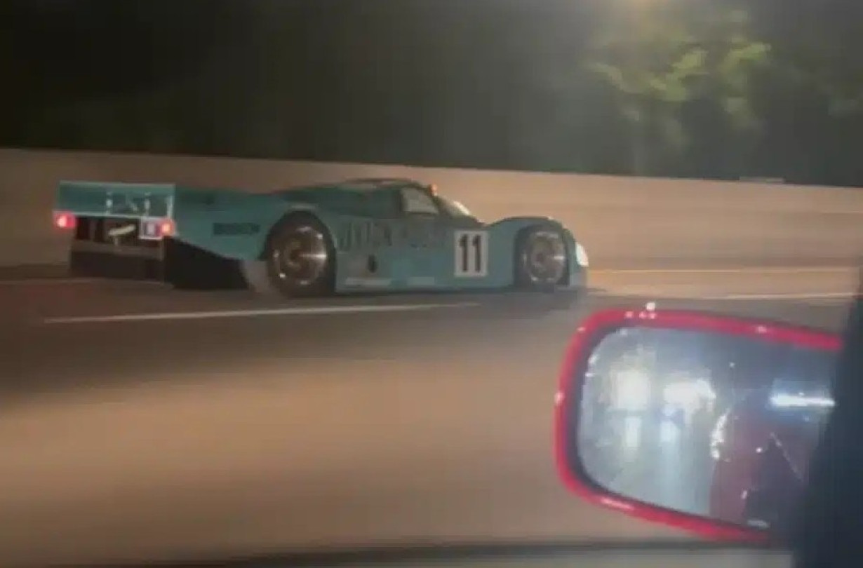 Φήμες λένε ότι μόνο μία δρομίσια Porsche 962C βρίσκεται σε ολάκερη την αμερικανική ήπειρο. Πόσες είναι οι πιθανότητες η συνάντηση να ήταν όντως τυχαία και όχι προμελετημένη; Ferrari F40