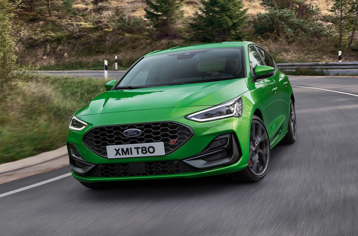 «Η εποχή των hot hatch στην Ευρώπη αλλάζει για πάντα. Το Focus ST ήταν αγαπημένο, αλλά η αγορά απαιτεί νέα μοντέλα και τεχνολογία» - Jim Farley, CEO Ford. Ford Focus ST