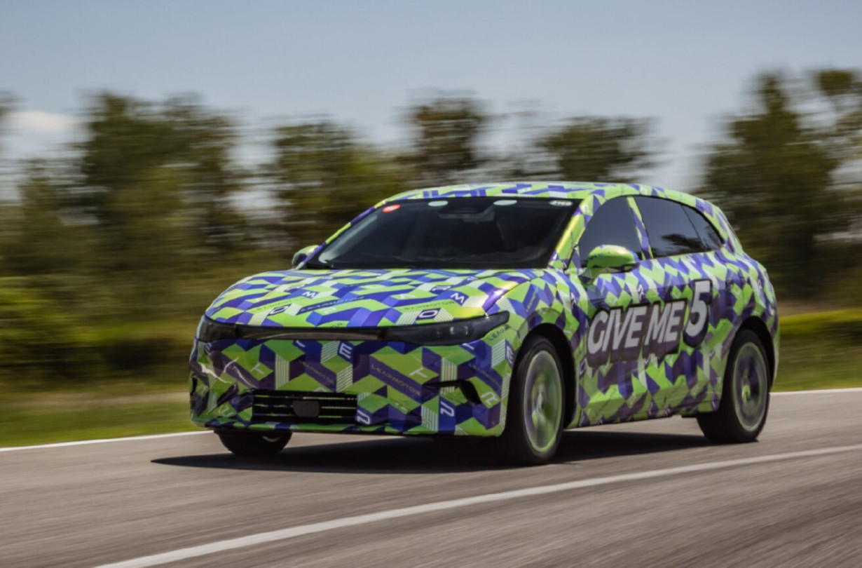 Με το Leapmotor Lafa 5 η κινεζική φίρμα δείχνει τις φιλοδοξίες της να βγει μπροστά στη μάχη της ηλεκτροκίνησης στην Ευρώπη Leapmotor Lafa 5