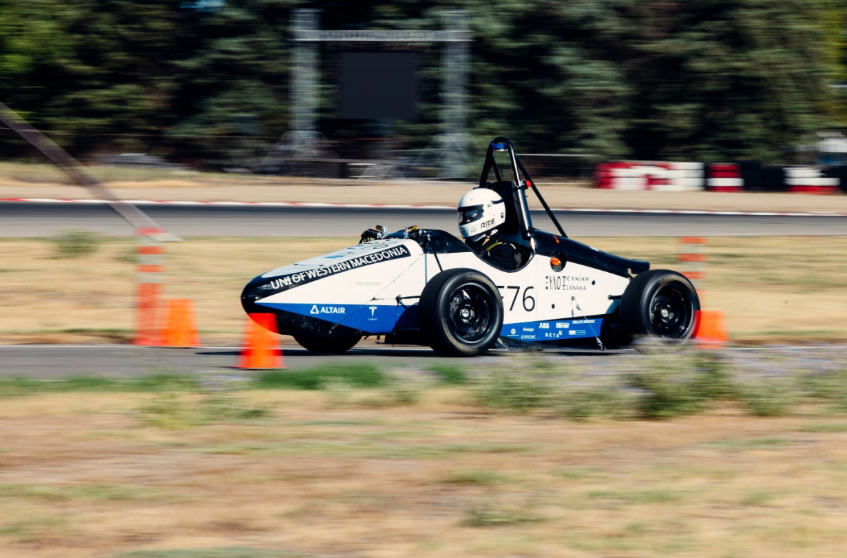 H Perseus Racing ολοκλήρωσε μια χρονιά γεμάτη χαρά και απέδειξε ότι με ομαδικό πνεύμα μπορούν να γίνουν πραγματικότητα μεγάλα όνειρα. Με αισιοδοξία και ενθουσιασμό κοιτάζει ήδη την επόμενη πρόκληση Perseus Racing