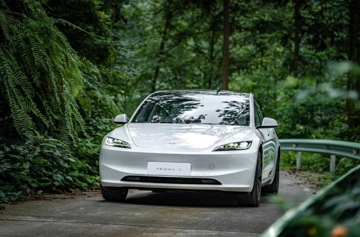 Tesla Model 3 Long Range