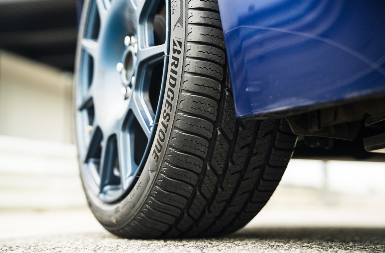 Με τη Bridgestone, κάθε διαδρομή ξεπερνά την απλή μετακίνηση και γίνεται εμπειρία απόλυτης τεχνολογίας, αξιοπιστίας και ασφάλειας Bridgestone