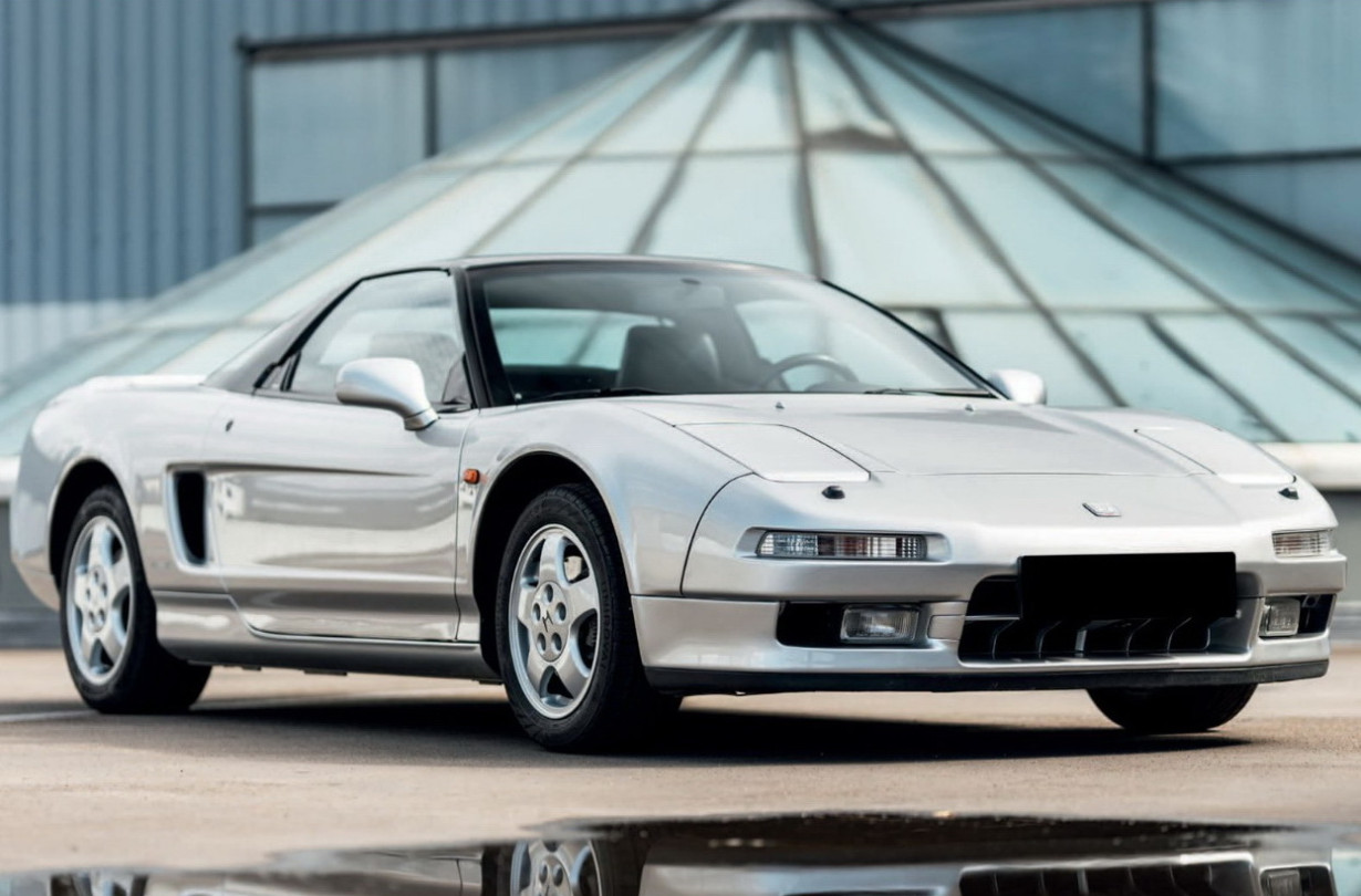 Τα πρώτα Honda NSX με χειροκίνητο κιβώτιο και λίγα χιλιόμετρα στο οδόμετρο γίνονται πλέον όλο και πιο δυσεύρετα. Honda NSX