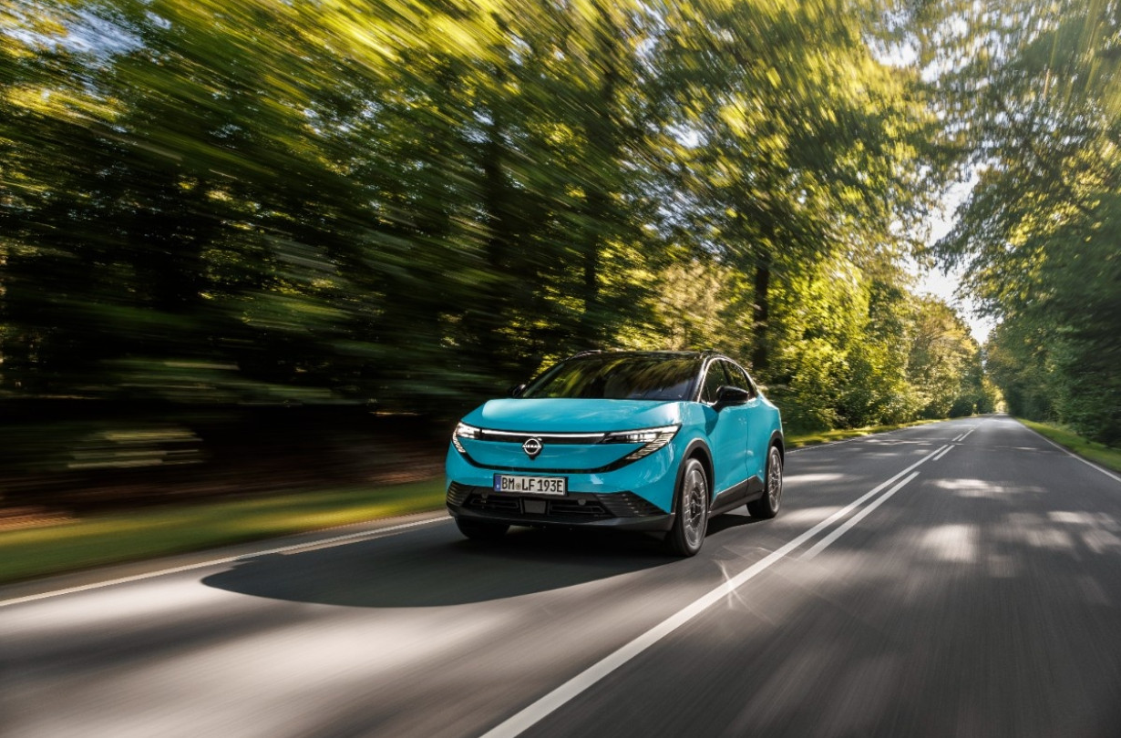 To νέο Nissan Leaf αναμένεται να κάνει πρεμιέρα στην Ελλάδα στις αρχές του 2026 Nissan Leaf