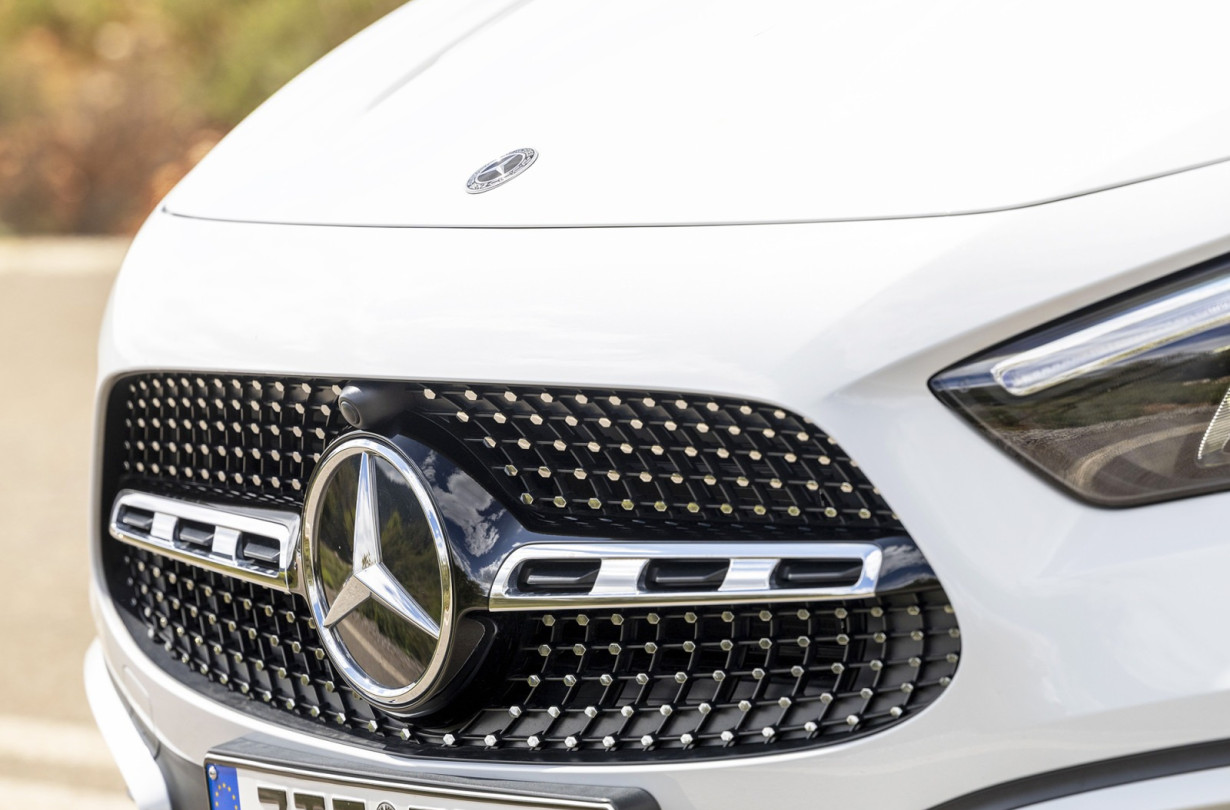 Για περιορισμένο χρονικό διάστημα η Mercedes-Benz GLA 200 είναι διαθέσιμη από €44.990 και το πρόγραμμα χρηματοδότησης Welcome με μηνιαία δόση €299 Mercedes-Benz GLA