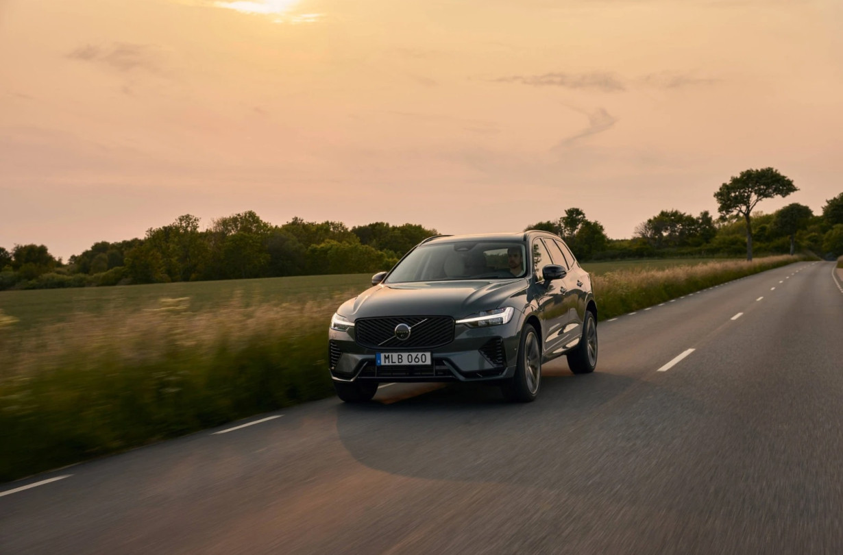 Το Volvo XC60 ήταν το πρώτο PHEV σε πωλήσεις στην Ευρώπη το 2024 και το πρώτο σε πωλήσεις premium PHEV στον κόσμο τα τελευταία τρία χρόνια Volvo XC60