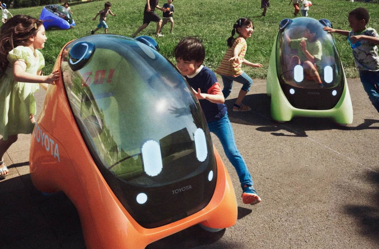 Όσο χαριτωμένη κι αν είναι η εμφάνιση, το μεγάλο ερώτημα παραμένει: Θα του εμπιστευόσουν ό,τι πολυτιμότερο έχεις; Toyota